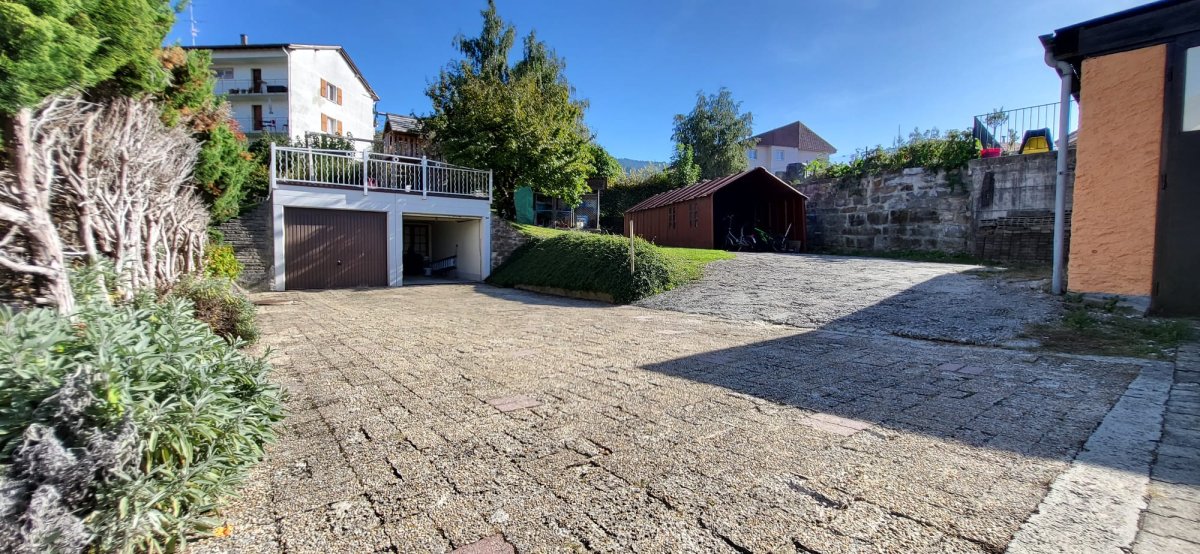 Semsales - Construction d'une petite maison